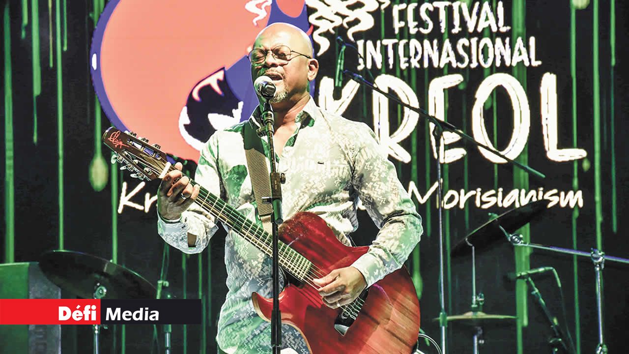 L’incontournable Eric Triton sur scène.