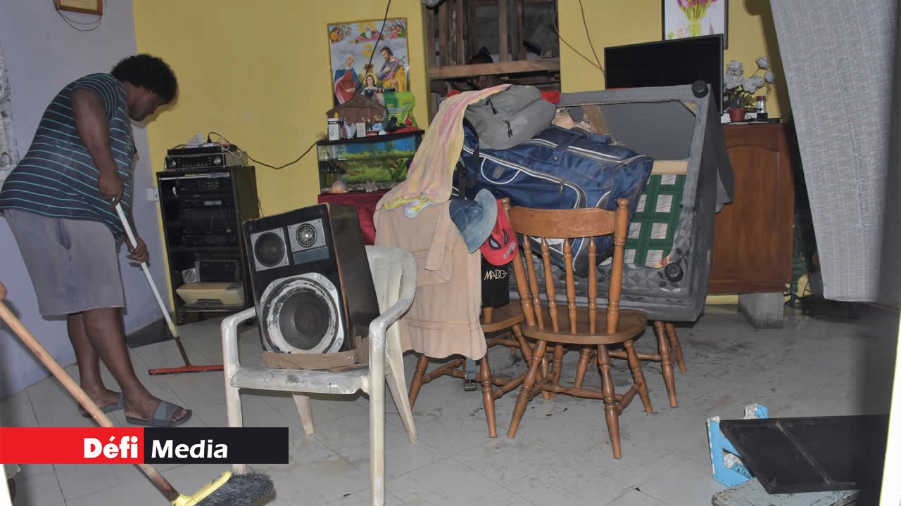 La maison des Vivien a été inondée. Inondations et colère