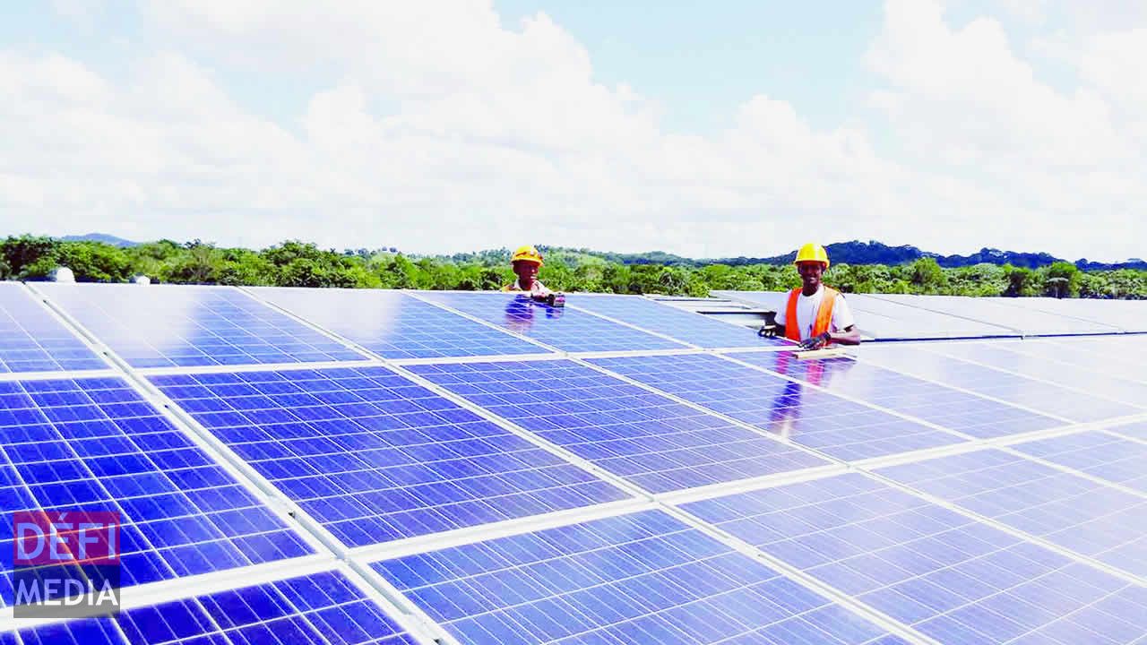 Le parc solaire devrait produire de l’énergie exportable sur le réseau pendant au moins six heures par jour.