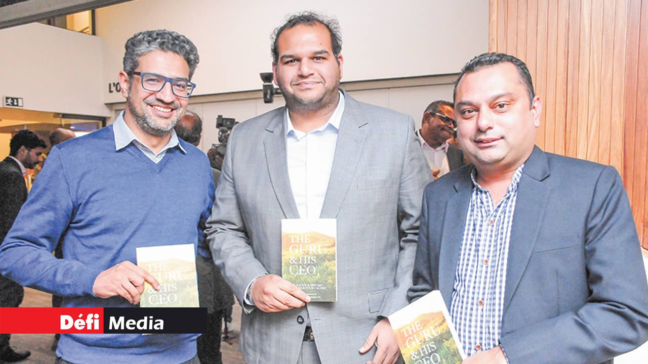 Yash Hassamal, directeur des Éditions de l’océan Indien, Krishna Virahsawmy, directeur d’Apricus International, et Ashwin Seekun, directeur des opérations chez SAEL Group.
