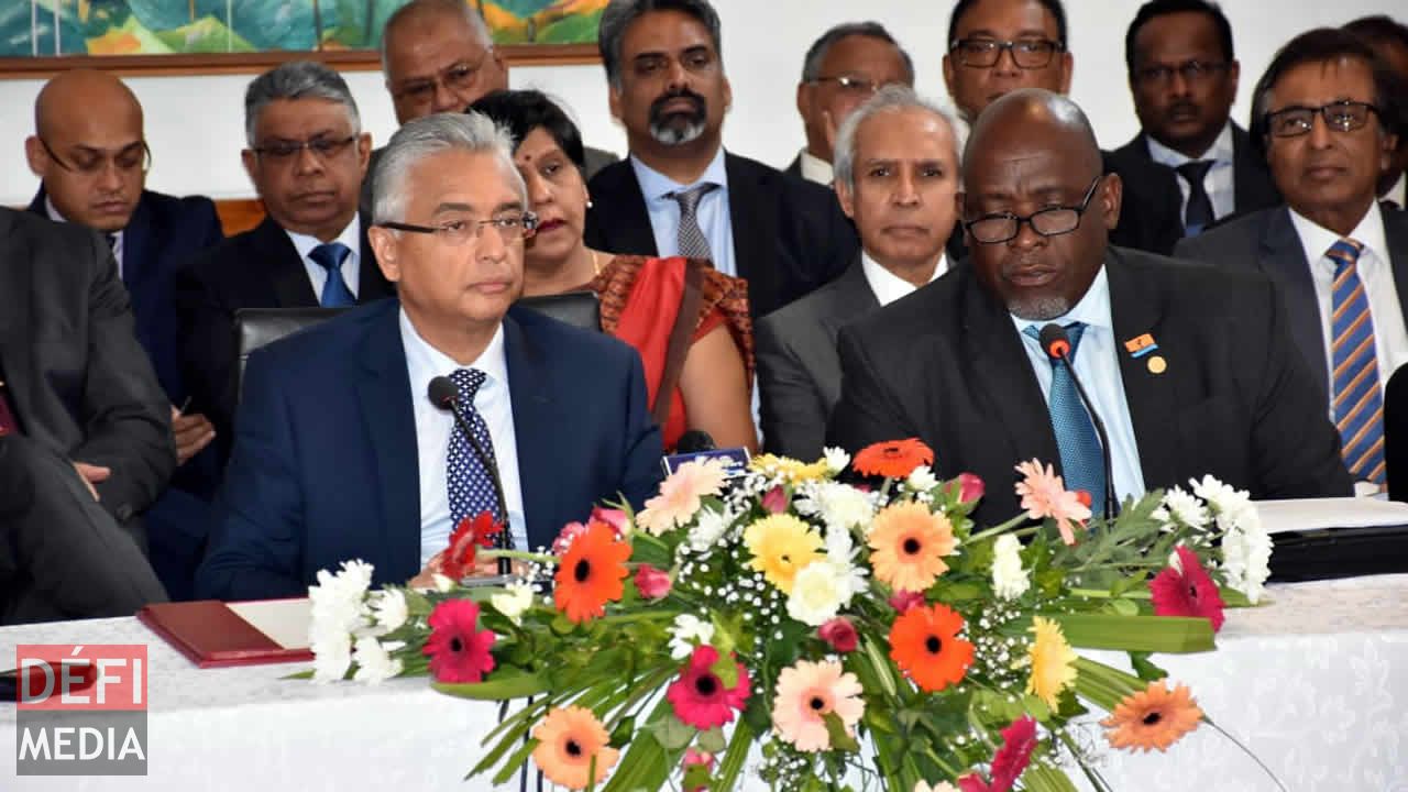 Pravind Jugnauth et Olivier Bancoult