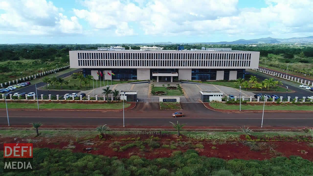 Le Noah Wealth Center. Jin Fei Smart City