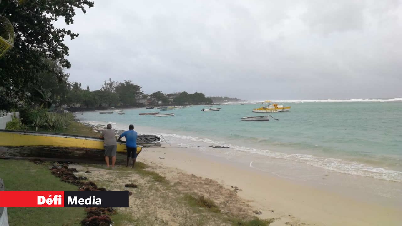 Trou-aux-Biches. plages