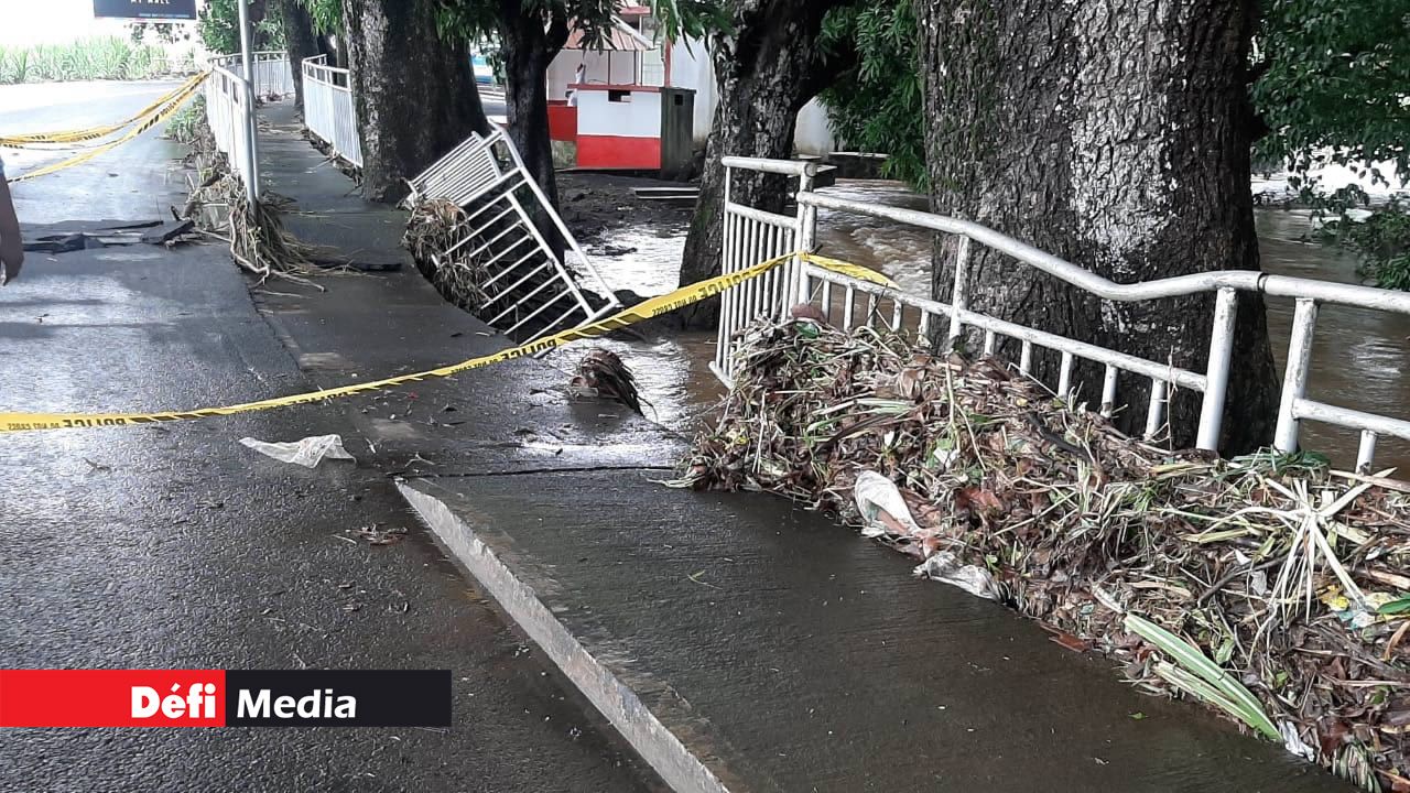 Les pluies torrentielles ont provoqué des dégâts considérables à travers le pays comme ici à Bramsthan, Flacq (photo)