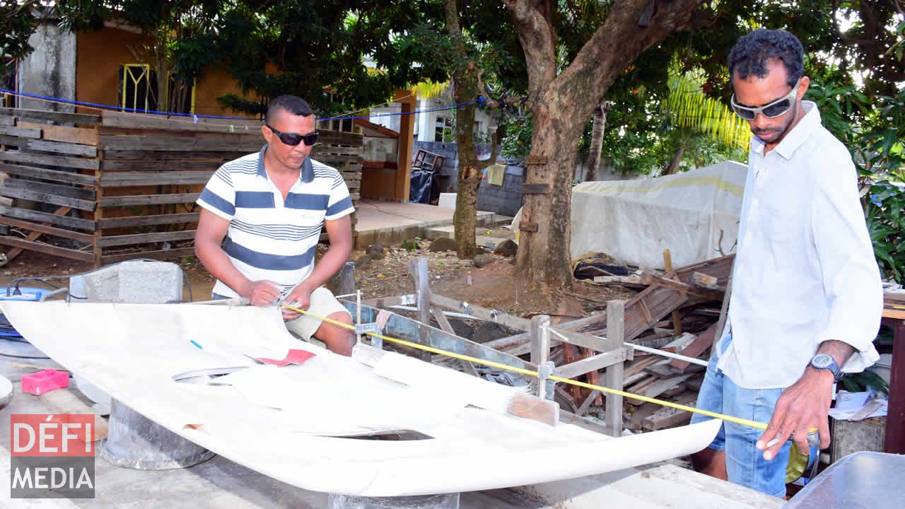 2. Temps de séchage nécesaire pour appliquer les produits qui feront tenir les fibres. Ridgy