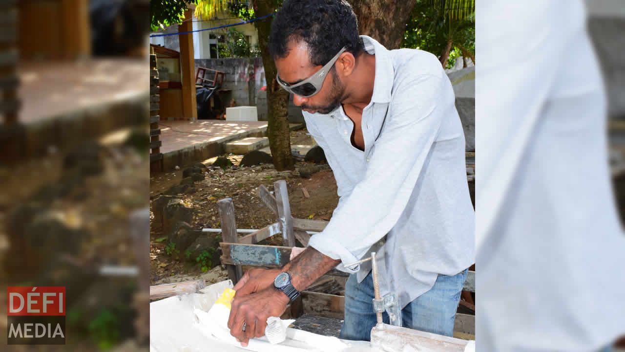 4. Un polissage est nécessaire avant d’appliquer la pâte. Ridgy