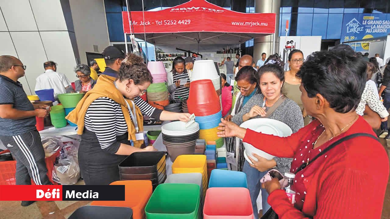GnG Recycling présente ses pots de fleurs à partir de Rs 6.