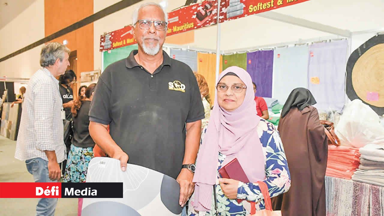 Zaid et Rizvana Heerah avouent succomber à la tentation devant une multitude de produits en promotion.