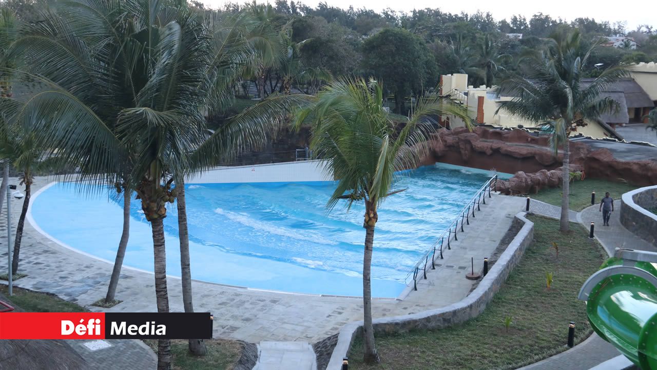 Un ‘wavepool’ avec des vagues de quatre mètres est aussi prévu. Un ‘wavepool’ avec des vagues de quatre mètres est aussi prévu.