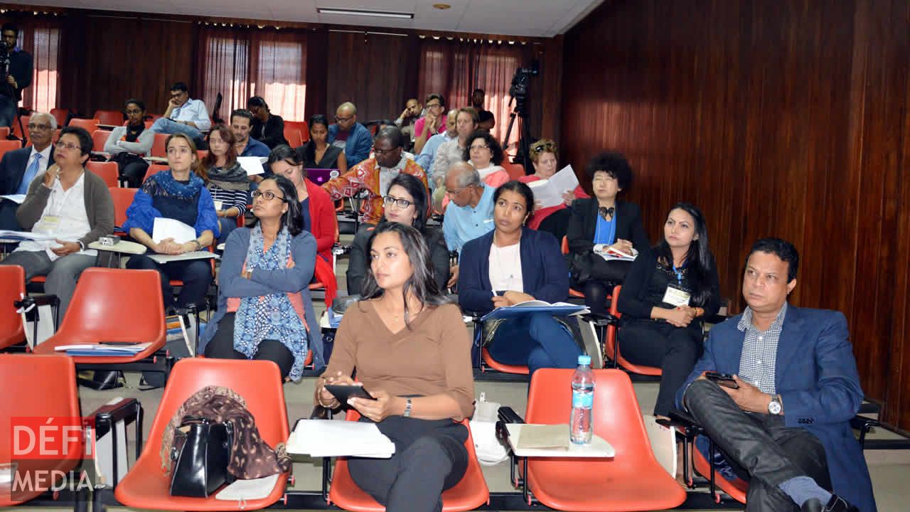 Les participants  à la conférence internationale à l’UoM.