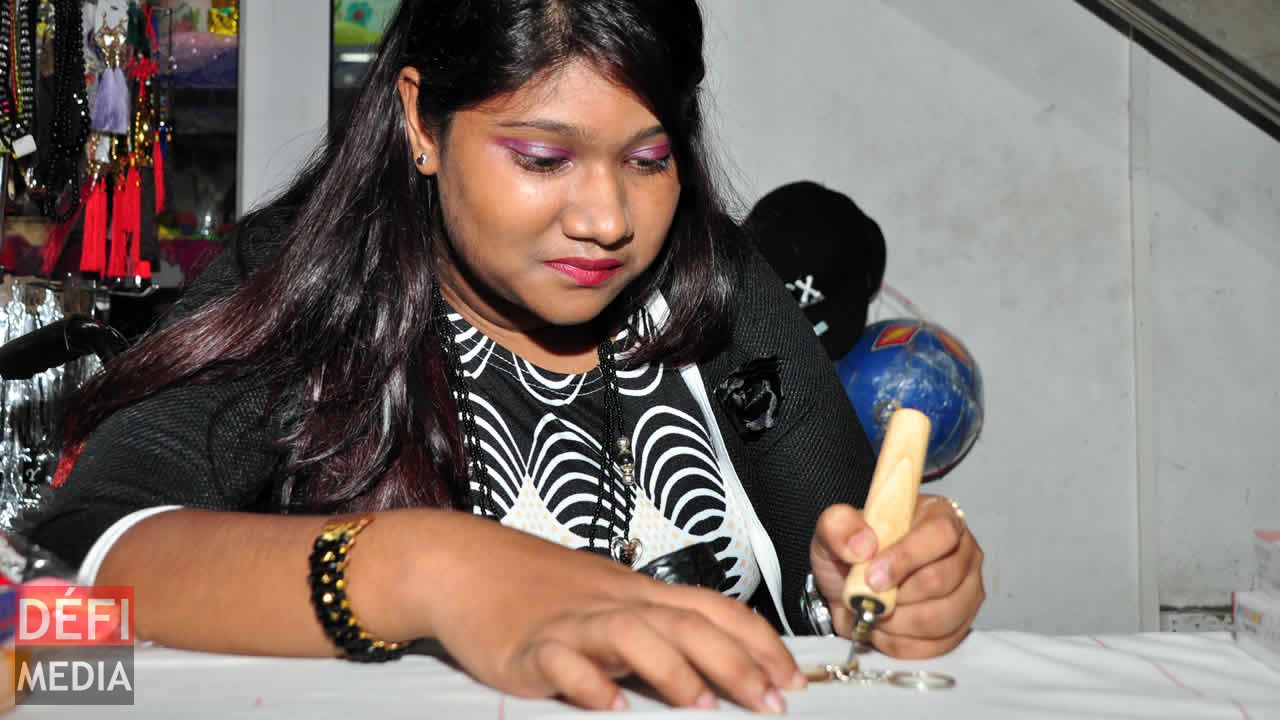 Jaya fait montre d’une grande dextérité. Jaya Chekori