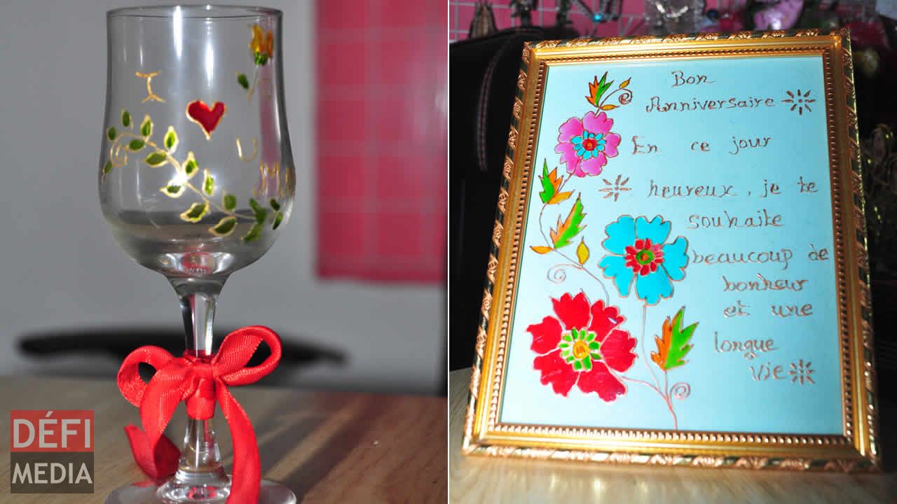 Ce verre a été décoré avec beaucoup de soin.Un tableau fait à la main. Jaya Chekori