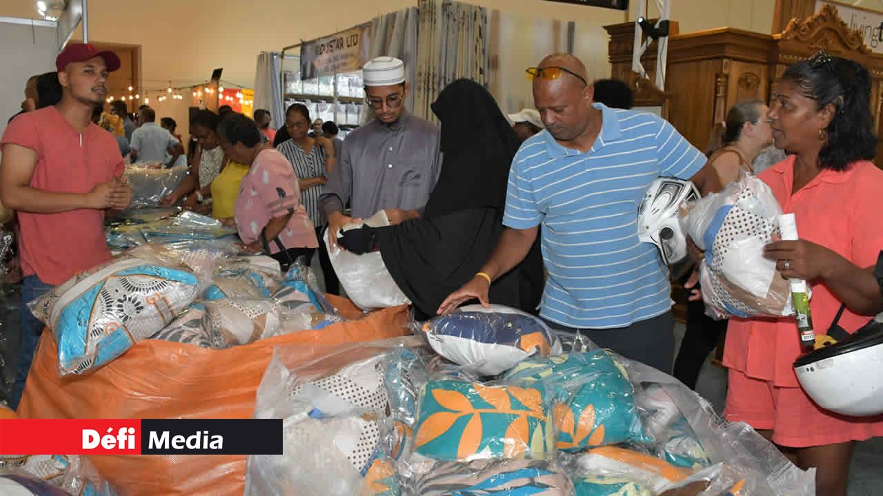 Chez Jobe Pillowz, les visiteurs ont pu s’acheter de nouveaux oreillers pour des nuits plus confortables.