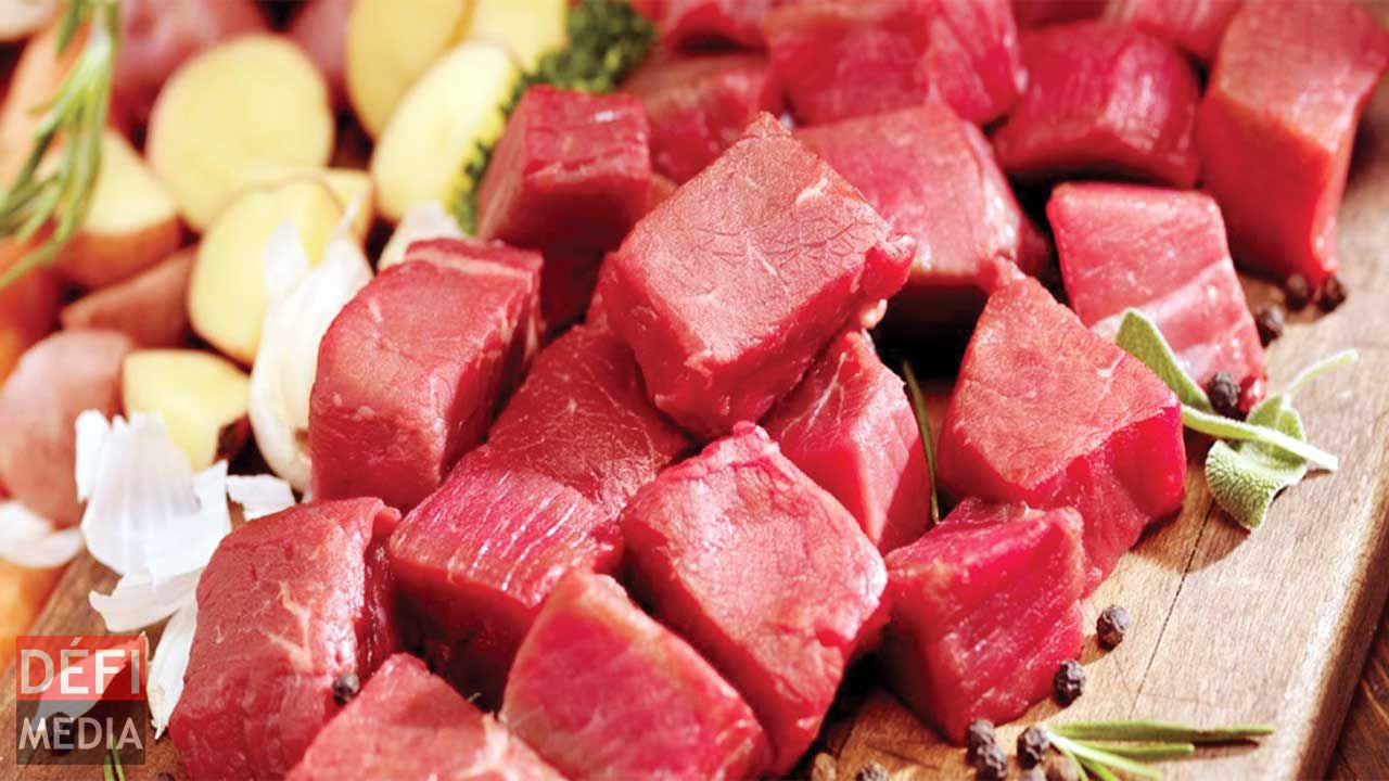 Мясо говядина халяль. Мясо Халяль. Boneless Beef. Пакистан мясо говядина. Fresh Beef Cubes Brazil.