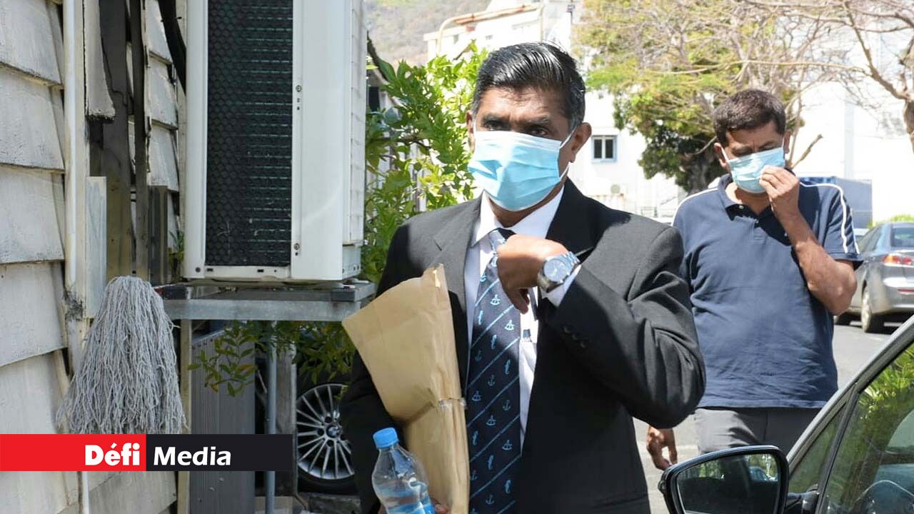 Le capitaine Kavidev Newoor Le capitaine Kavidev Newoor