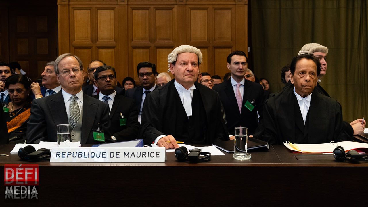 Le ministre Mentor, sir Anerood Jugnauth, et les conseillers légaux de Maurice, ont réclamé, lors des dépositions orales devant la Cour internationale de Justice de La Haye, en septembre 2018, un retour immédiat de l’archipel sous souveraineté mauricienne.