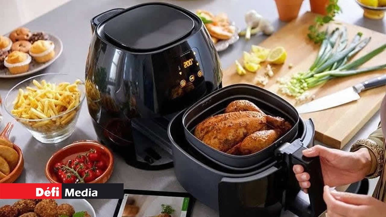 craque pour la fin d'année et propose la friteuse sans huile  Airfryer de Philips à -31% 