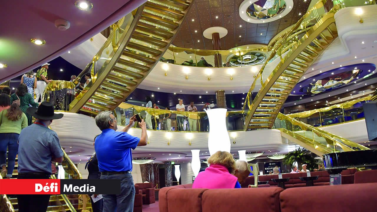 Le grand salon accueillant les croisiéristes.