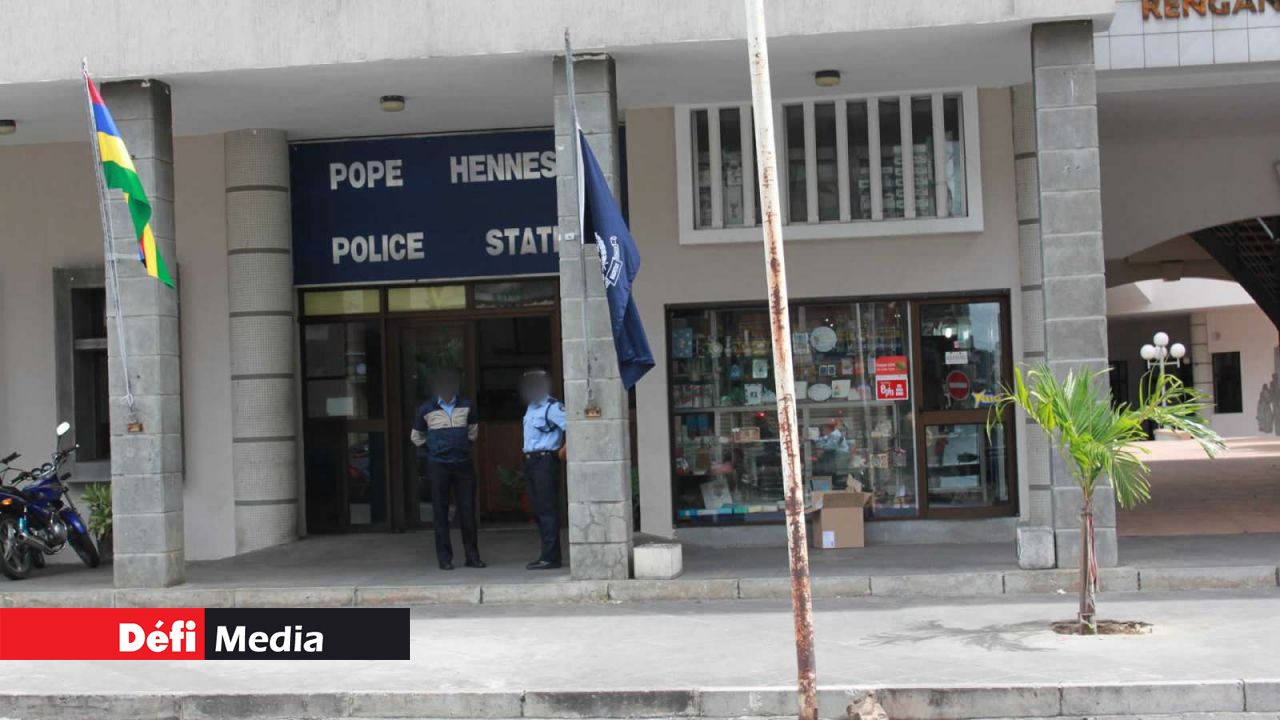 poste de police de Pope Hennessy.