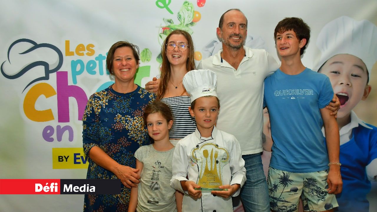 Léo Mayer accompagné de sa famille.