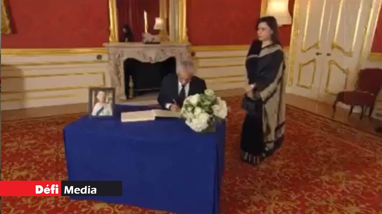 [Vidéo] Pravind Jugnauth rend un dernier hommage à la reine Elizabeth II