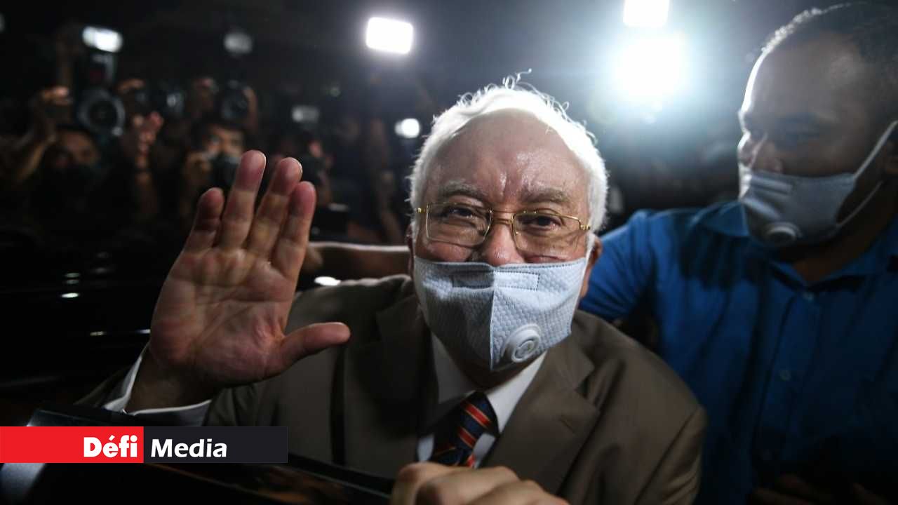 Malaisie : l'ex-Premier ministre Najib placé en détention à l'issue de sa condamnation 