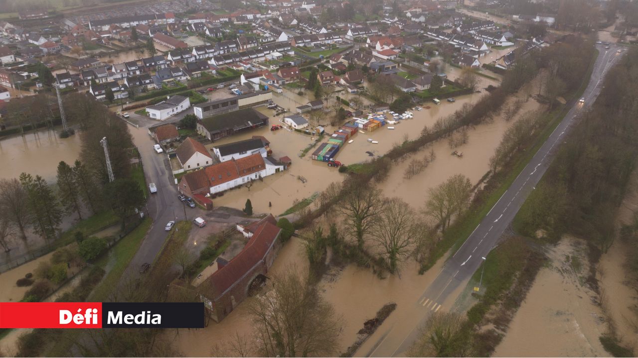 Inondations Dans Le Nord De La France, Battu Par Les Pluies | Defimedia