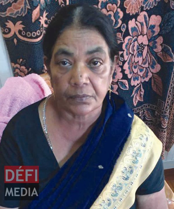 Sarojini Seelochun a vu le van passer sur son fils à quelques mètres du pylone électrique.