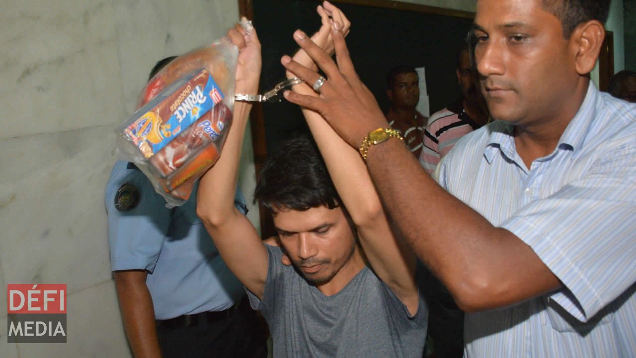 Ish Sookun répond d’une accusation provisoire de « terrorist meeting »