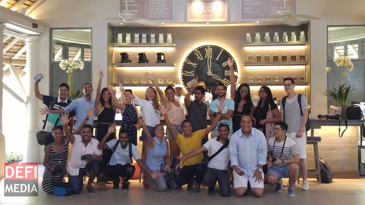 Photo de famille pour marquer la troisième édition d’Instameet à Maurice.