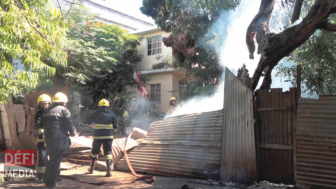 Les sapeurs-pompiers à l’œuvre.