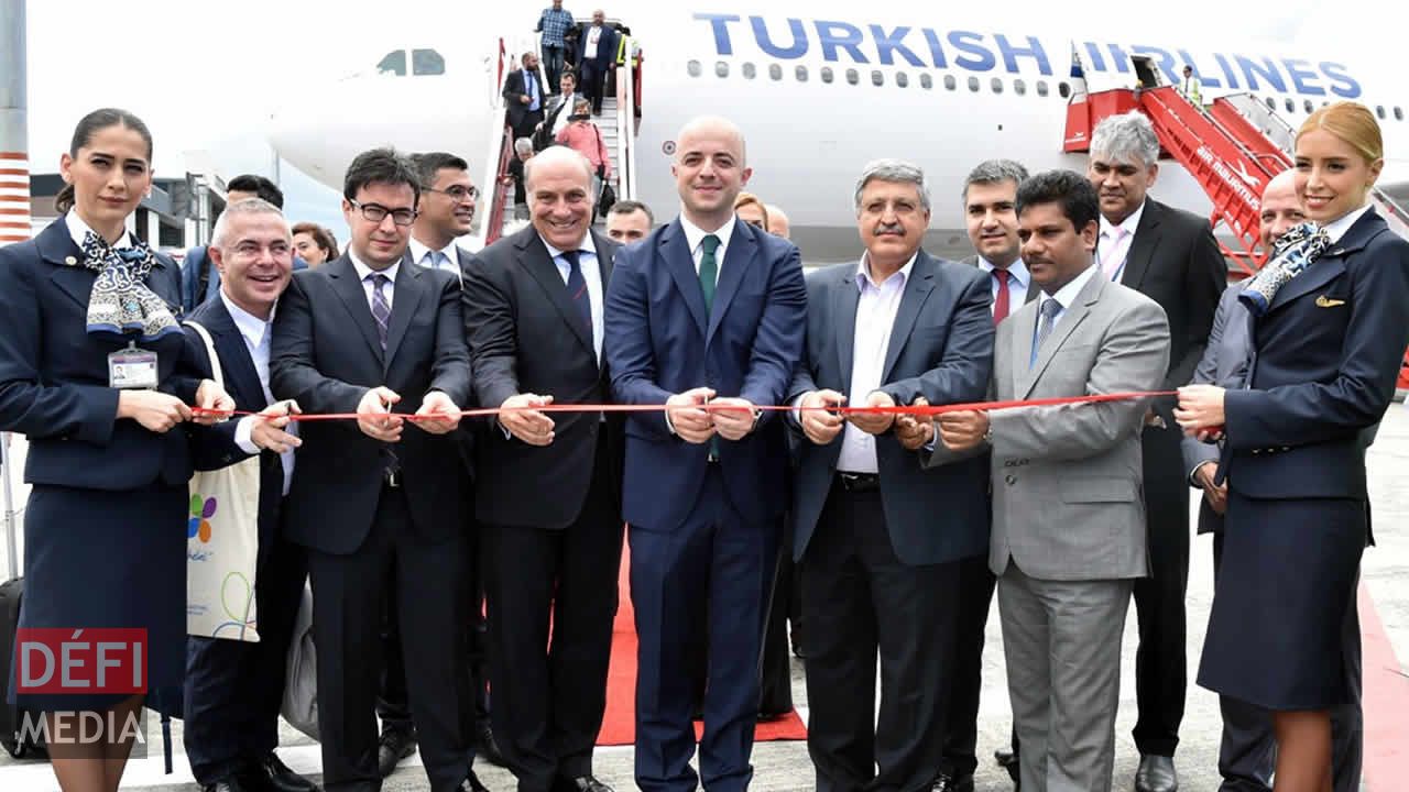 Premier vol de la Turkish Airlines en décembre 2015.