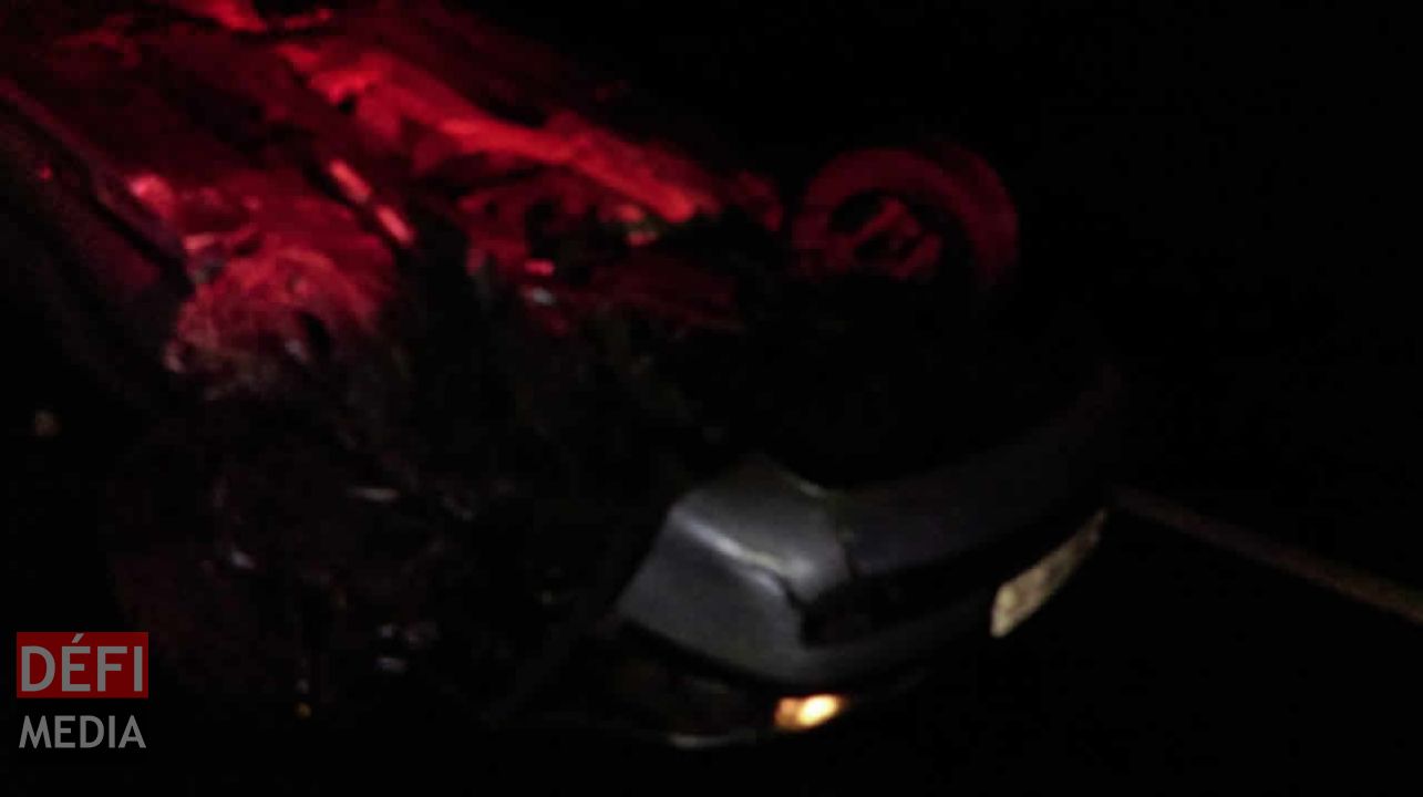 La voiture s’est retrouvée sens dessus dessous après l’accident