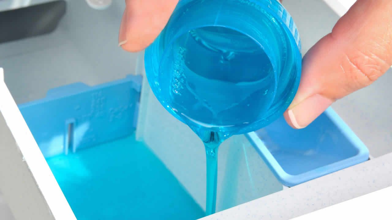 Dans Quelle Compartiment Mettre La Lessive Liquide En grandes surfaces : la lessive liquide en grande demande | Defimedia