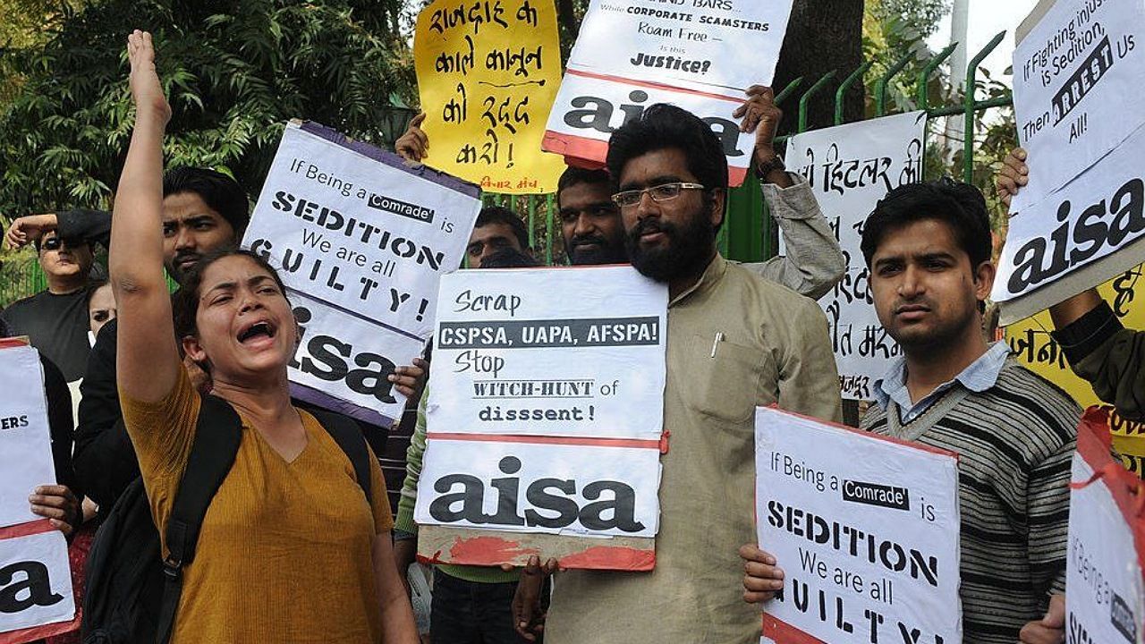 La Cour suprême de l'Inde suspend une loi coloniale poursuivant les actes de sédition