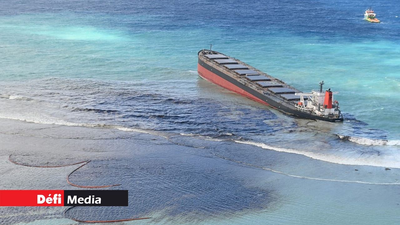 Le vraquier MV Wakashio s’était échoué sur les récifs de Pointe-d’Esny, le 25 juillet 2020.