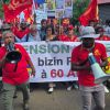 [En images] Marche pacifique contre la réforme des pensions ce samedi
