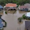 Deux morts, 50 000 personnes bloquées par des inondations dans l'est de l'Australie