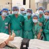Première greffe de rein éveillé : un patient assiste à sa propre transplantation