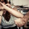 Violence conjugale : tabassée par son époux pour avoir refusé de lui donner de l’argent