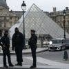 Cambriolage au Louvre: les précieux trésors des musées attisent les convoitises