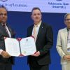 Éducation et recherche : Le ministre Sukon reçoit le titre de « Fellow of the Commonwealth of Learning »