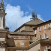 Fumée noire au Vatican, pas de pape à midi le deuxième jour de conclave