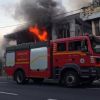 Incendie dans un bâtiment commercial en face des Casernes Centrales